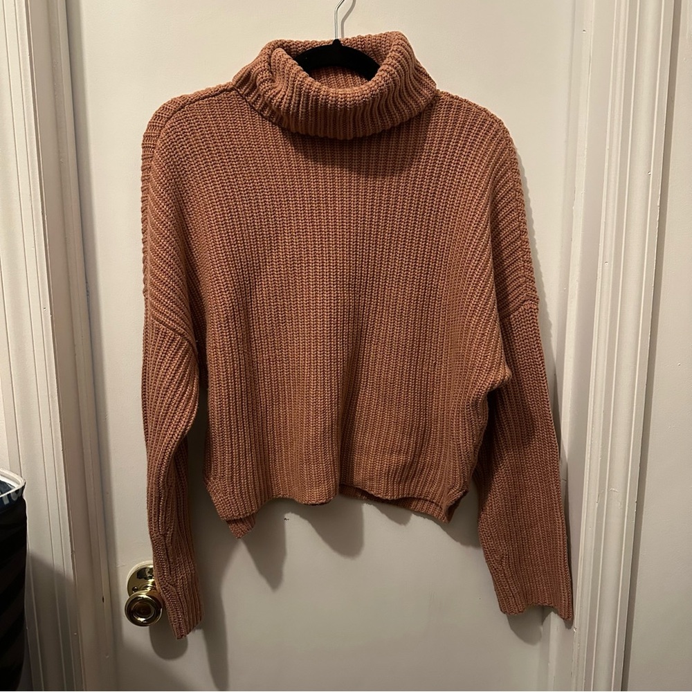 Abercrombie & Fitch Warm Tan Turtleneck Sweater